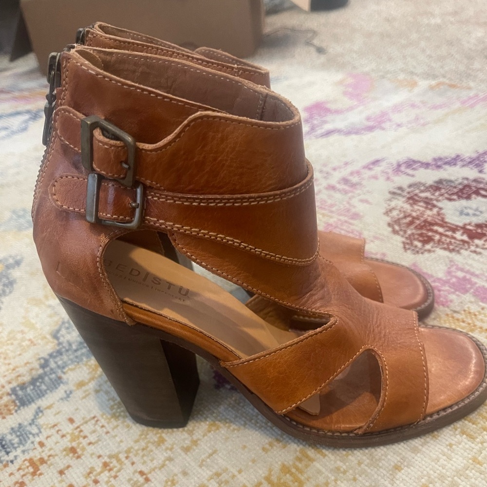 NWOT Bed Stu heel Sandals 8.5